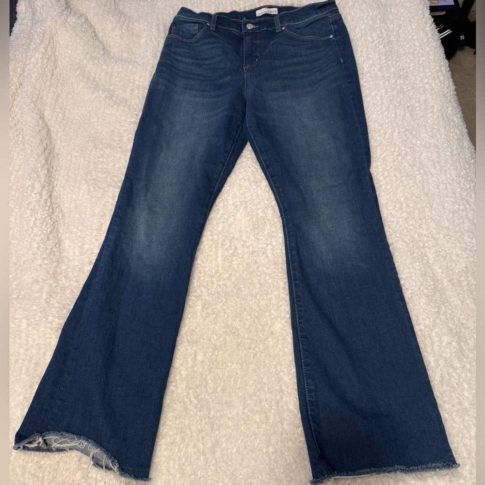 Loft The Boot Frayed Hem High-Rise Jeans size 10